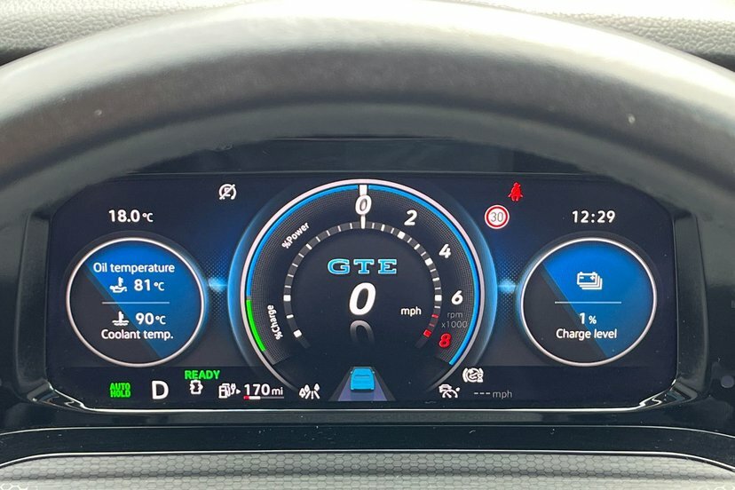 Volkswagen e-Golf 1.5 Tsi Life Estate Blue #17