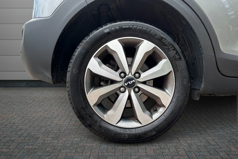 Kia Stonic 1.0 T-gdi 2 Suv Dct 98 Bhp Grey #5
