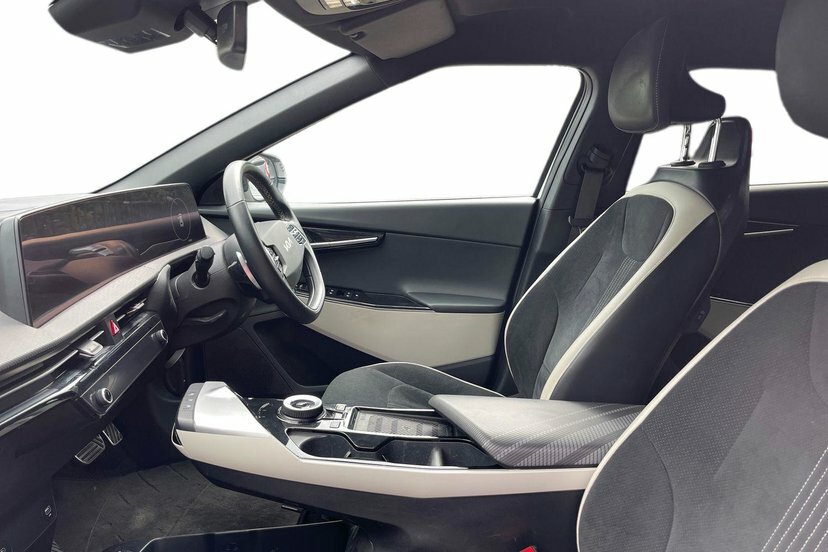 Kia EV6 77.4Kwh Gt-line Hatchback 225 B White #2