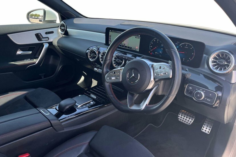 Mercedes-Benz A Class 2.0 A180d Amg Line Premium Plus Hatchback Di White #5