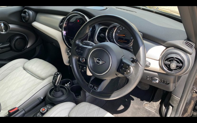 Mini Hatch 5-Door Hatch Cooper Exclusive Black #6