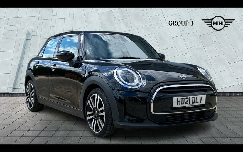 Mini Hatch 5-Door Hatch Cooper Exclusive Black