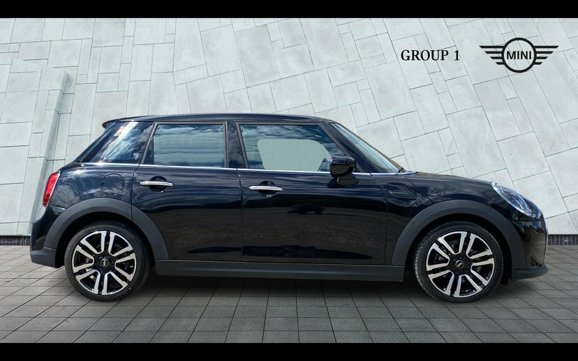 Mini Hatch 5-Door Hatch Cooper Exclusive Black #3