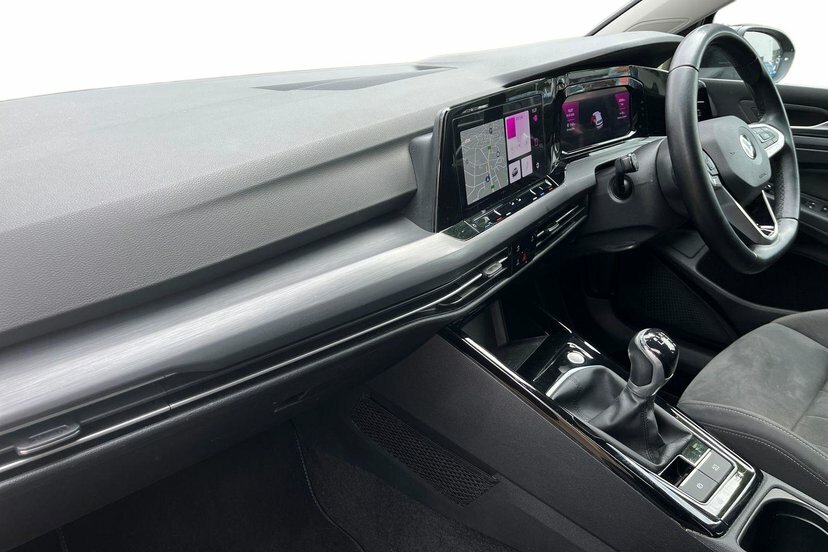 Volkswagen Golf 1.5 Tsi Style Hatchback 150 Ps Black #2