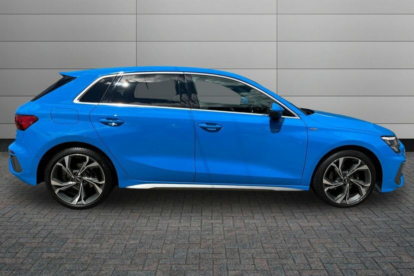 Audi A3 1.5 Tfsi 35 S Line Sportback Eur Black #4