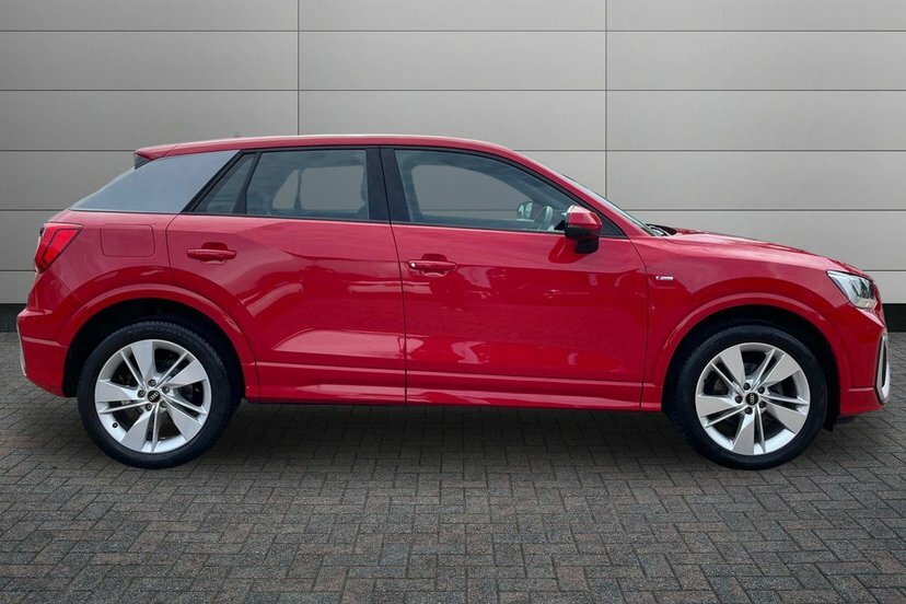 Audi Q2 1.5 Tfsi Cod 35 S Line Suv S Tronic 15 SC22WOM Red #4