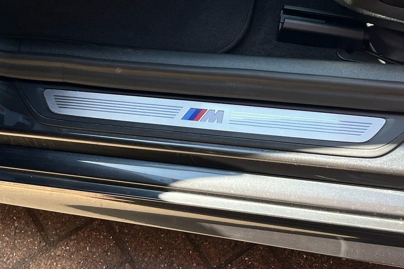BMW 5 Series 2.0 M Sport Estate Estate Black #16