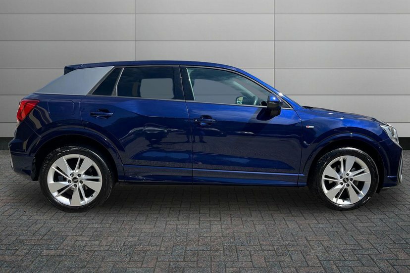 Audi Q2 1.5 Tfsi Cod 35 S Line Suv 150 Blue #4