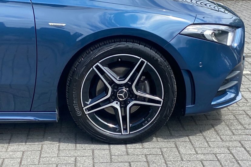 Mercedes-Benz A Class A200 Amg Line Edition Executive MA22FHL Blue #4