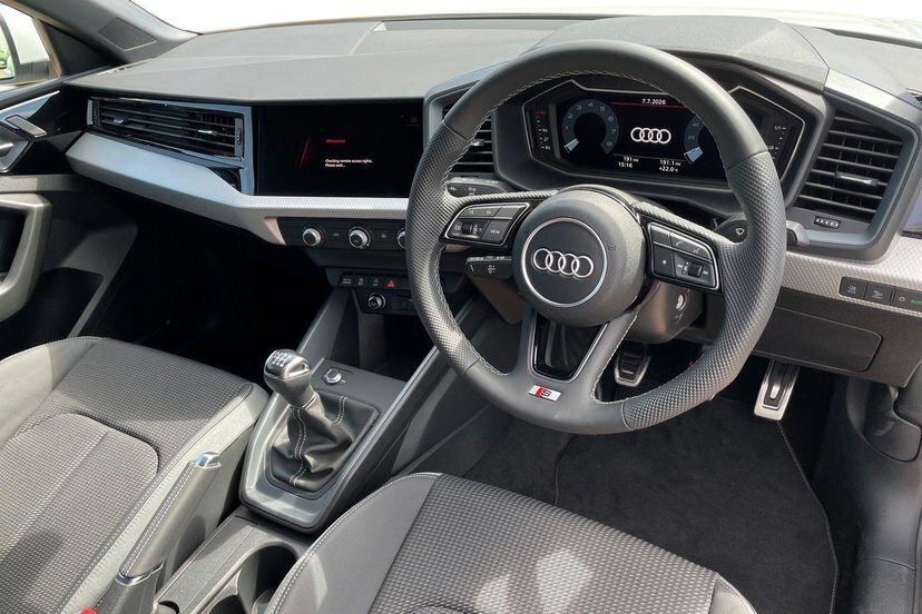 Audi A1 1.0 Tfsi 30 S Line Sportback 11 White #6