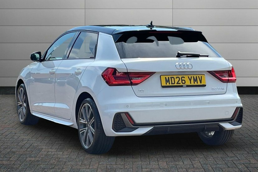 Audi A1 1.0 Tfsi 30 S Line Sportback 11 White #3