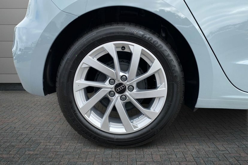Audi A1 1.0 Tfsi 25 Sport Sportback Grey #5
