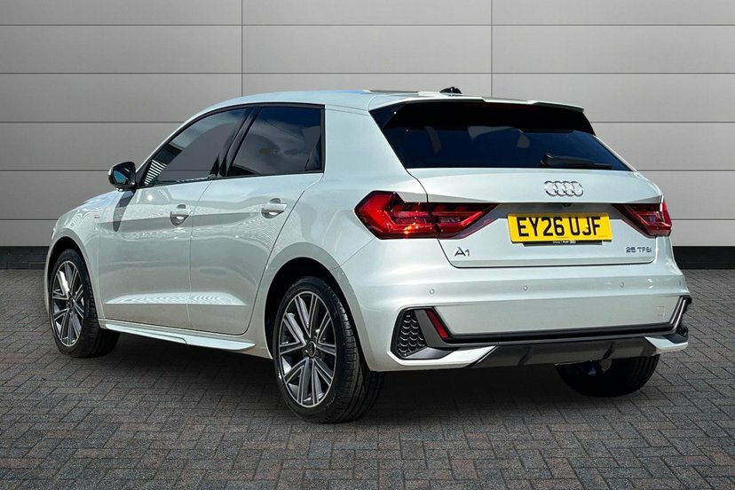 Audi A1 1.0 Tfsi 25 S Line Sportback 95 Silver #3