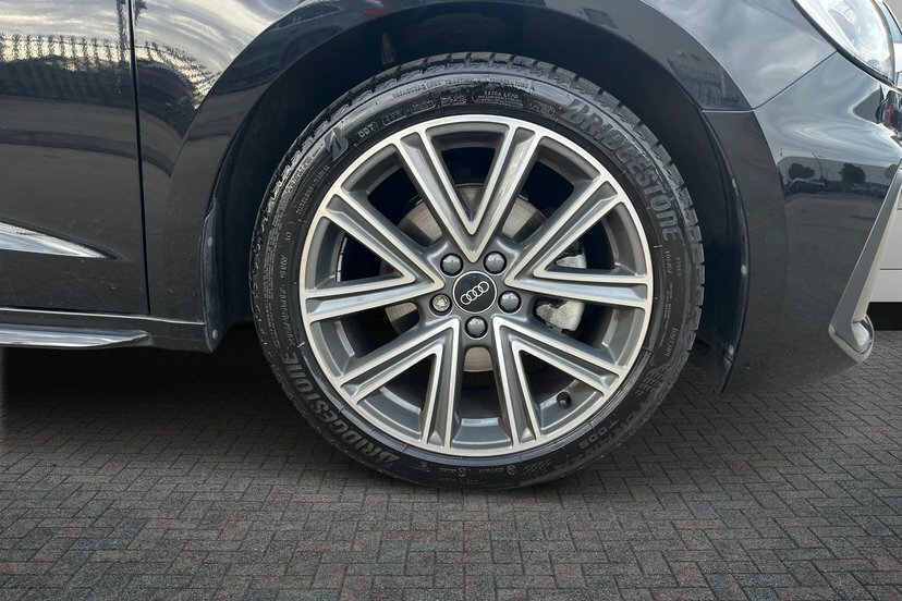 Audi A1 1.0 Tfsi 30 S Line Sportback 11 Black #5