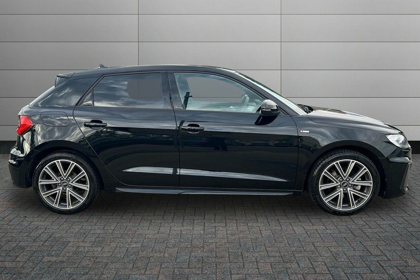 Audi A1 1.0 Tfsi 30 S Line Sportback 11 Black #4