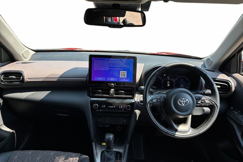 Toyota Yaris Cross 1.5 Vvt-h Excel Suv Hybrid E-cvt 116 P GY24MFA Red #5