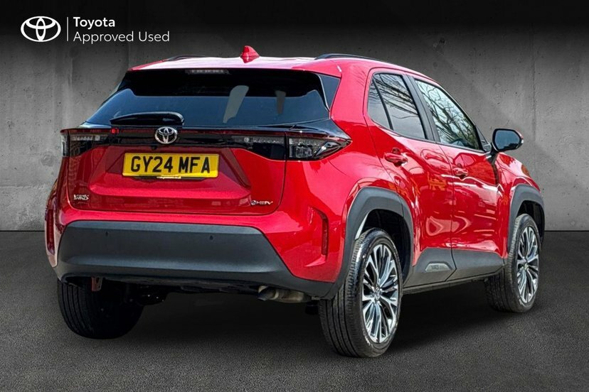 Toyota Yaris Cross 1.5 Vvt-h Excel Suv Hybrid E-cvt 116 P GY24MFA Red #2
