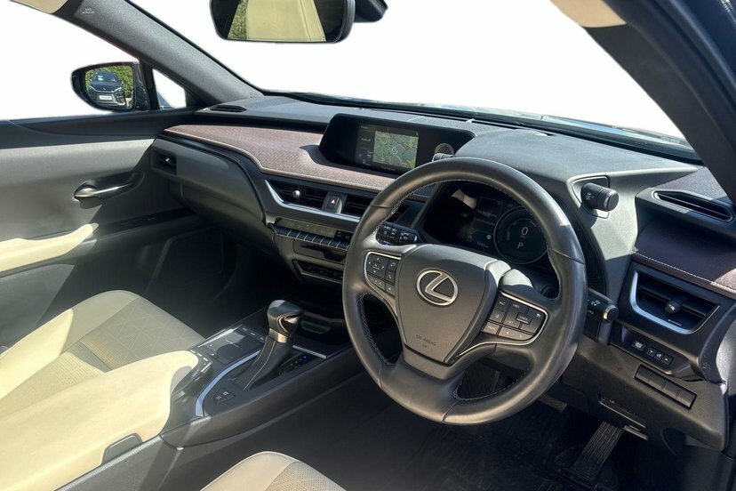 Lexus UX 2.0 250H Premium Plus Suv Hybrid E-cvt #2