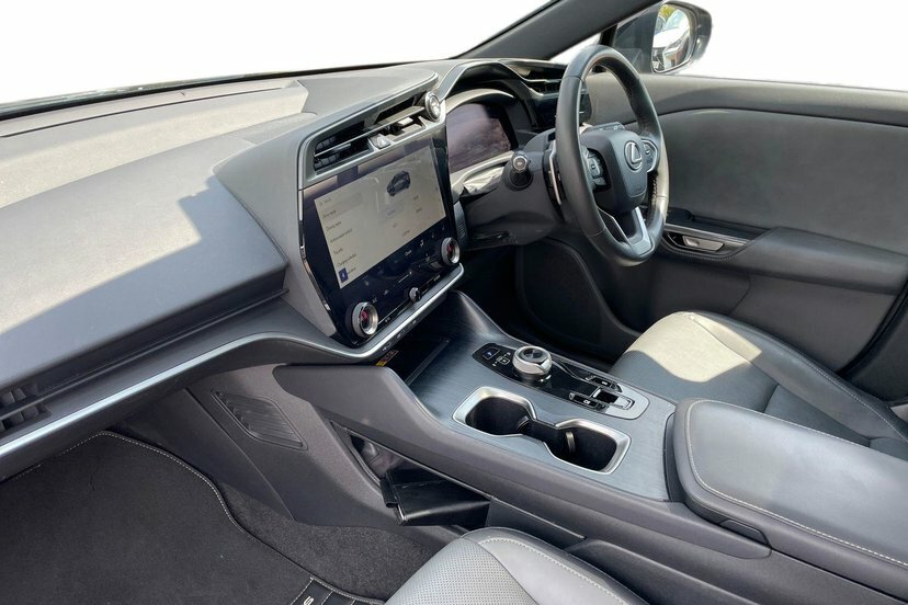 Lexus RZ 450E 71.4Kwh Premium Suv Direct4 Black #2