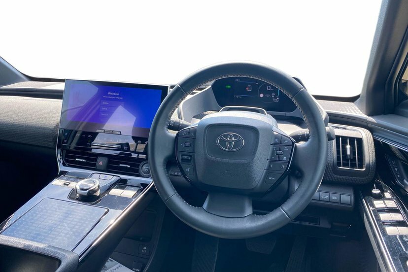 Toyota bZ4X 71.4Kwh Vision Suv Awd 11Kw Obc Black #6