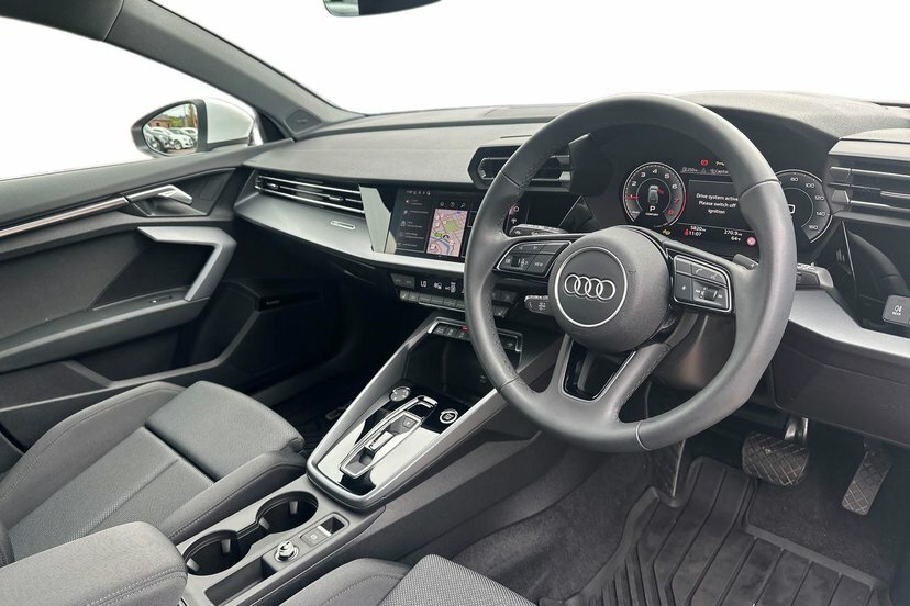 Audi A3 1.5 Tfsi 35 Sport Sportback S Tronic 1 VN74OOX White #6
