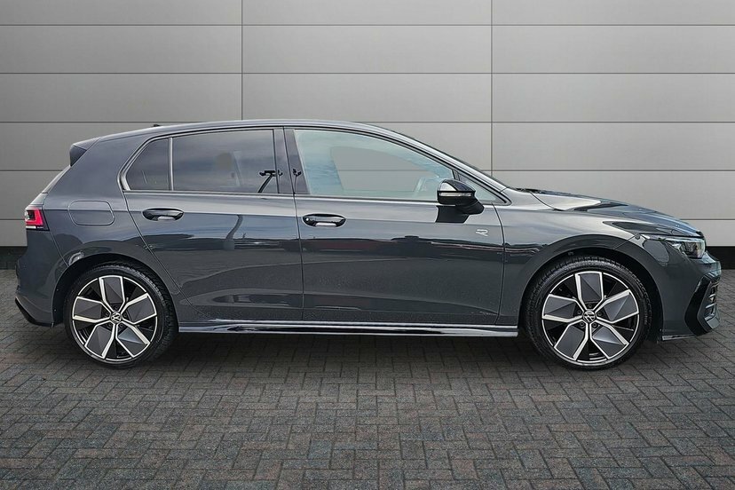 Volkswagen Golf 1.5 Tsi Black Edition Hatchback DA25UJC Grey #4