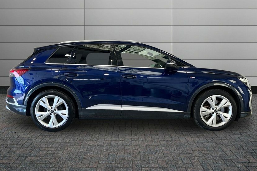 Audi Q4 E Tron 40 S Line Suv 82Kwh 204 Ps NG73ARO Blue #4