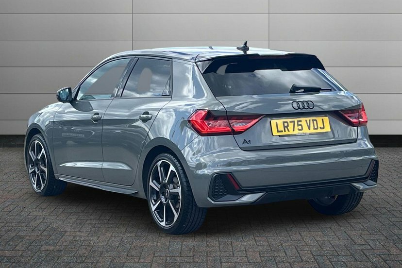 Audi A1 1.5 Tfsi 35 Black Edition Sportback S T Grey #3