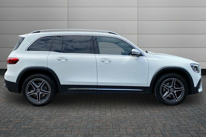 Mercedes-Benz GLB Class 1.3 Glb200 Amg Line Premium Plus Suv White #3