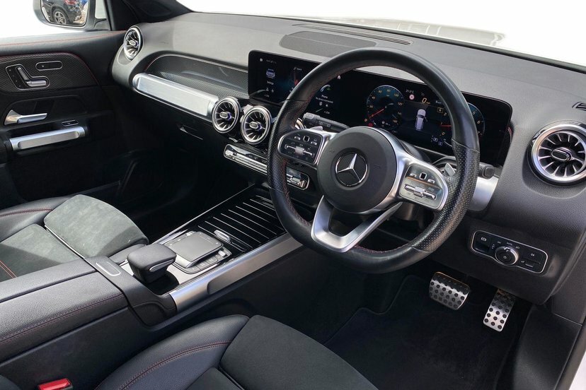 Mercedes-Benz GLB Class 1.3 Glb200 Amg Line Premium Plus Suv White #5