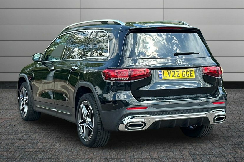 Mercedes-Benz GLB Class Glb200 Amg Line Premium Plus Grey #2