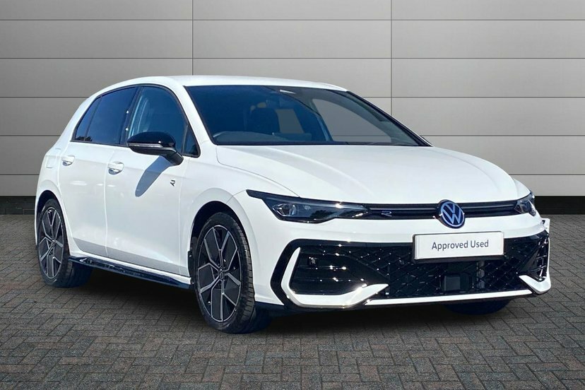 Volkswagen Golf 1.5 Etsi Mhev Black Edition Hatchback H White