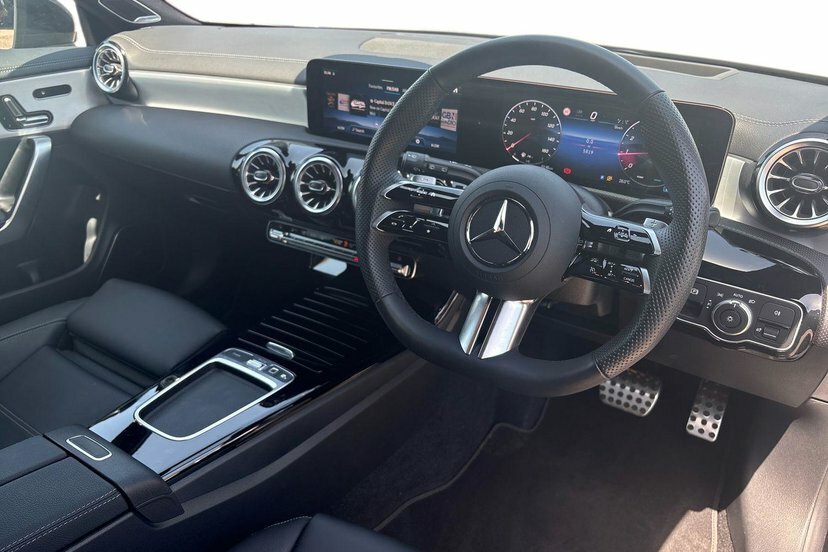 Mercedes-Benz CLA Class 1.3 Cla200h Mhev Amg Line Premium Plus Shooting KJ25YPR Black #5