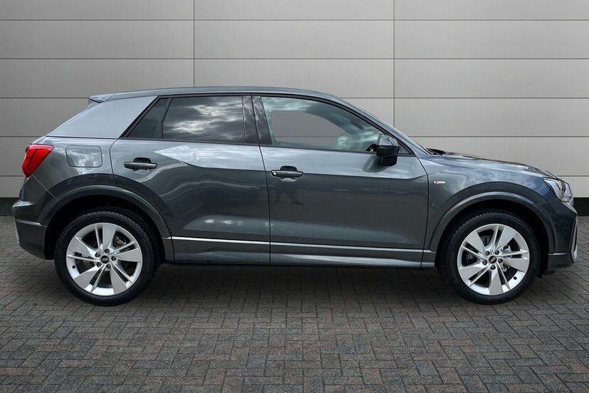 Audi Q2 1.5 Tfsi Cod 35 S Line Suv S Tronic 15 Grey #4