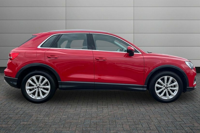 Audi Q3 1.5 Tfsi Cod 35 Sport Suv S Tronic 150 AV25PDZ Red #4