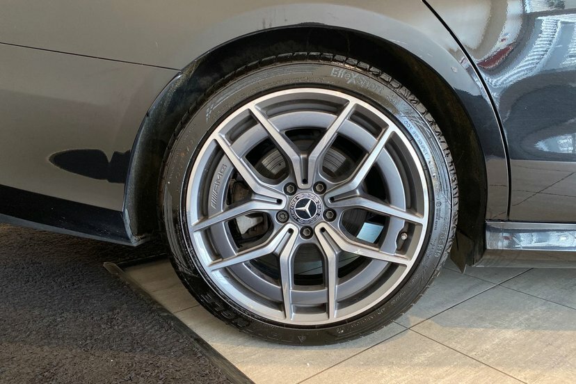 Mercedes-Benz E Class E220dh Mhev Amg Line Premium Estate H Black #4