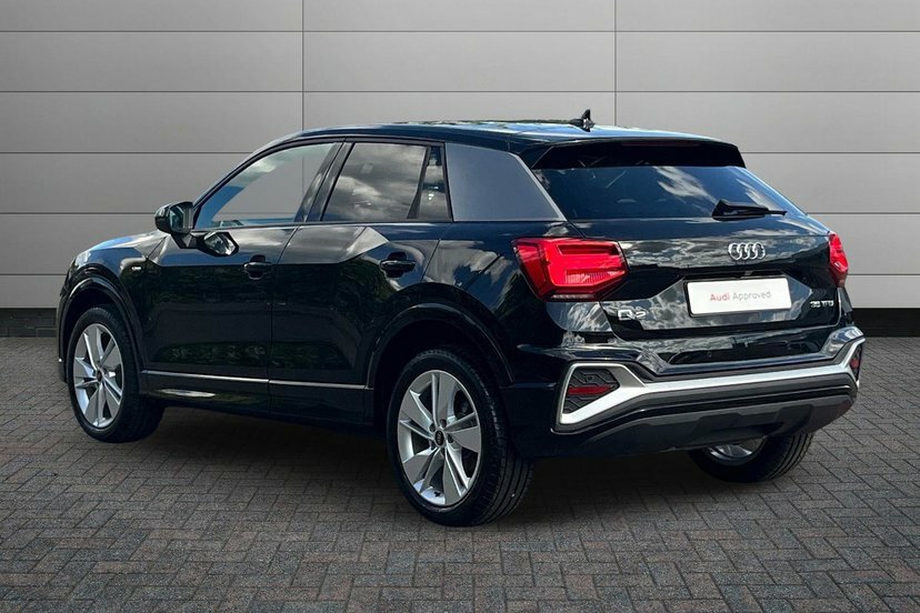 Audi Q2 1.5 Tfsi Cod 35 S Line Suv S Tronic 15 Black #3