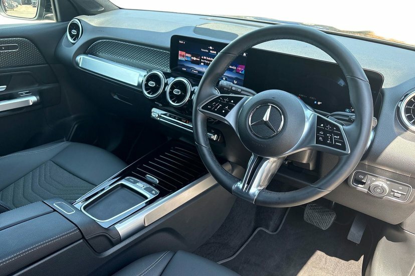 Mercedes-Benz GLB Class 1.3 Glb200h Mhev Sport Executive Suv Grey #5