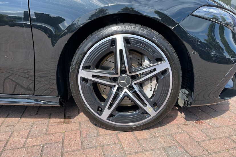 Mercedes-Benz A Class 2.0 A35h Mhev Amg Premium Hatchback H Black #4