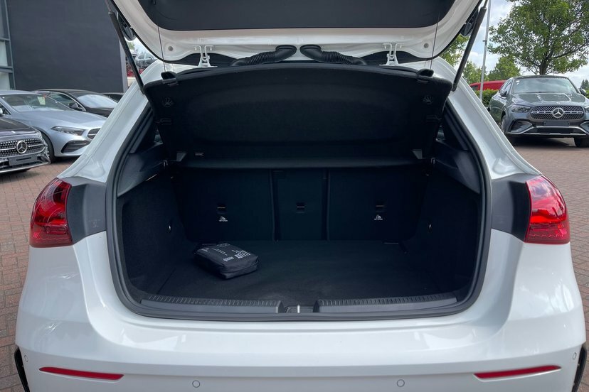 Mercedes-Benz A Class 1.3 A180h Mhev Sport Edition Hatchback White #37