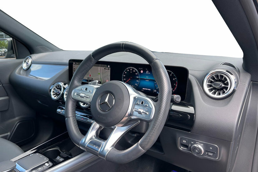 Mercedes-Benz GLA Class 2.0 Gla35 Amg Premium Plus Suv 8G-dct Black #5