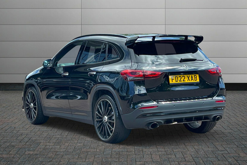 Mercedes-Benz GLA Class 2.0 Gla35 Amg Premium Plus Suv 8G-dct Black #2