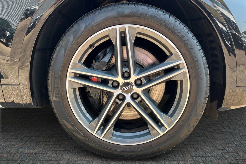 Audi SQ5 3.0 Tdi V6 Suv Tiptronic Quattro 341 P Black #5