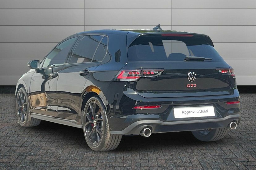 Volkswagen Golf 2.0 Tsi Gti Hatchback Dsg 265 Ps GL26TFZ Black #3