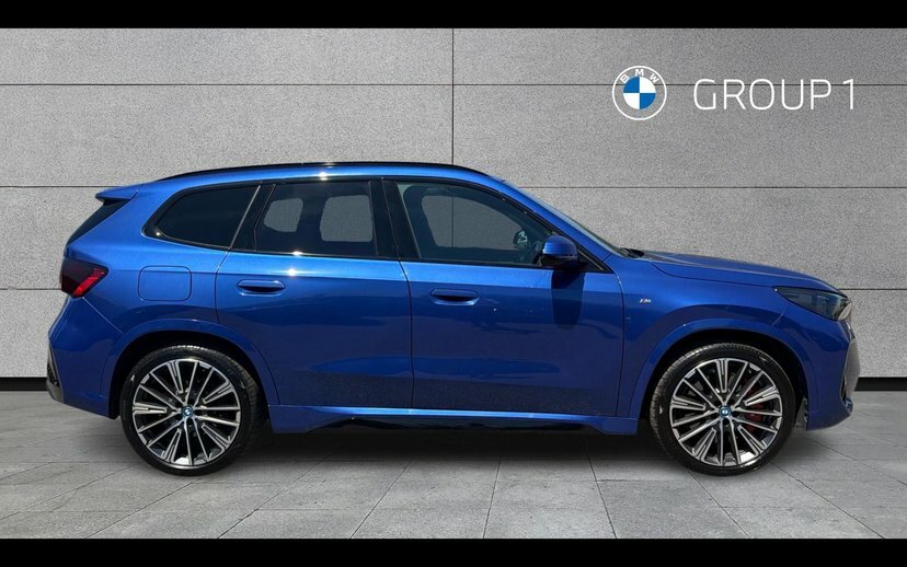 BMW iX1 Ix1 Edrive20 M Sport Blue #3