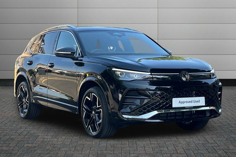 Volkswagen Tiguan 1.5 Tsi Ehybrid 19.7Kwh R-line Suv Plug LY26ORT Black