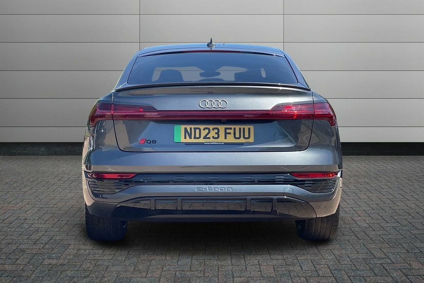 Audi Q8 e tron 300Kw 55 Quattro 114Kwh Sport 2023 Blue #10