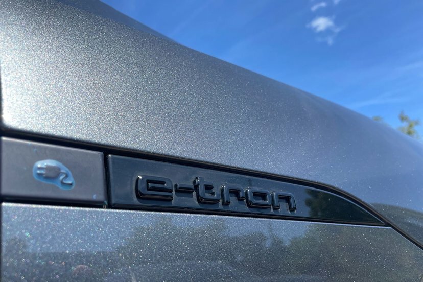 Audi Q8 e tron 300Kw 55 Quattro 114Kwh Sport 2023 Blue #14