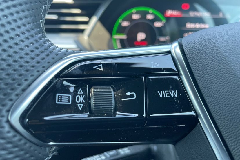 Audi Q8 e tron 300Kw 55 Quattro 114Kwh Sport 2023 Blue #20