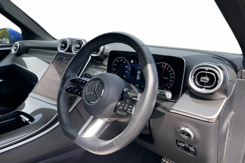 Mercedes-Benz GLC Class Glc300e Amg Line Premium 4Matic KP23OPL Blue #5